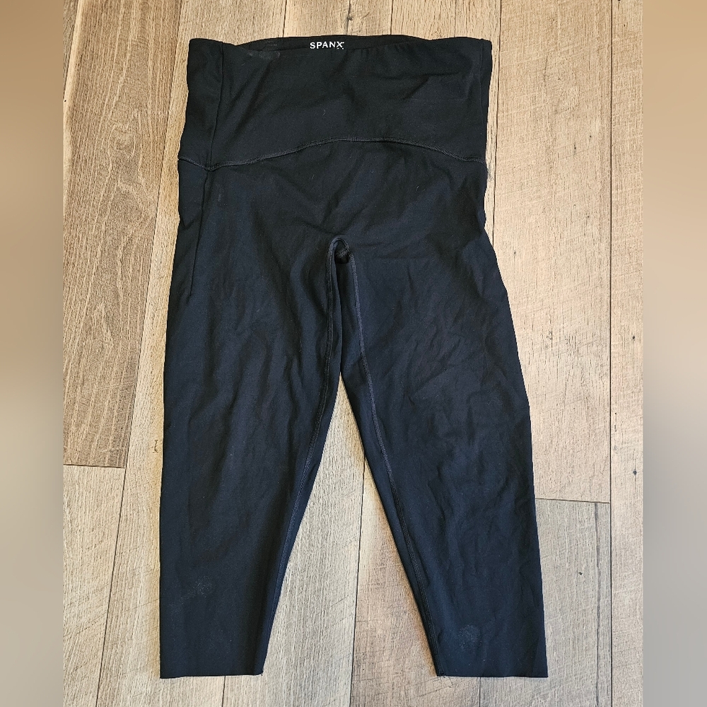 Spanx 2X Booty Boost Black Compression Leggings